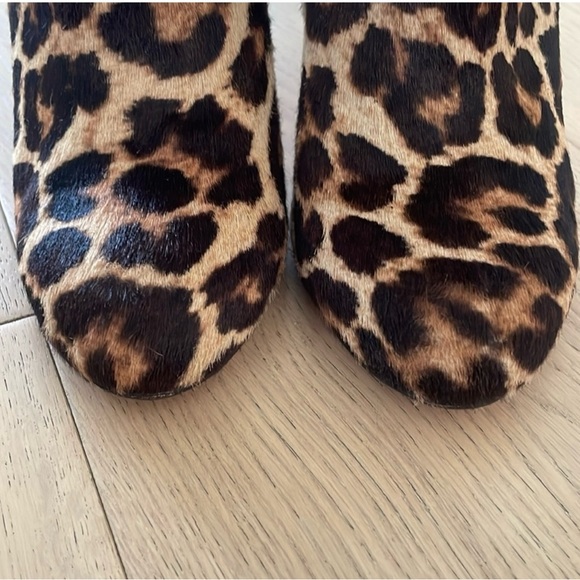 Fifi Botta 100 leopard print booties (Christian Louboutin) - Picture 6 of 10